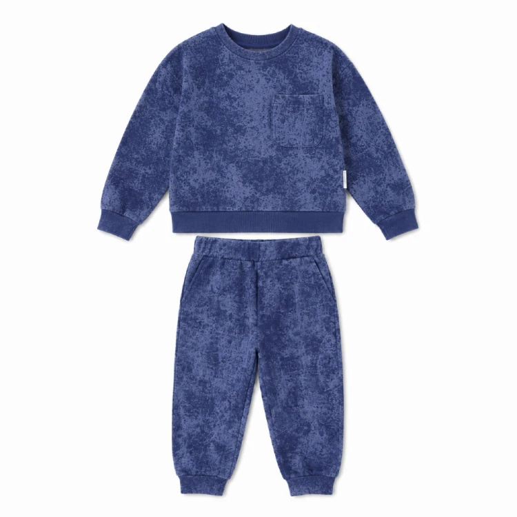 niebieski-komplet-dresowy-chlopiecy-marmurkowy-bluza-i-spodnie.webp