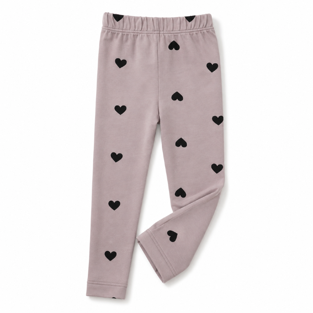 lawendowe-legginsy-dziewczece-w-czarne-serduszka.webp